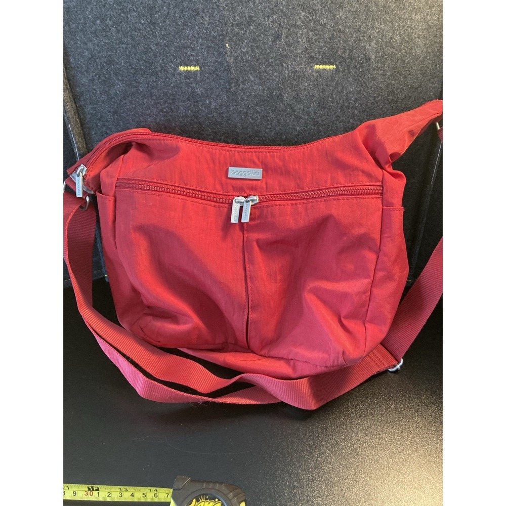 Baggallini Horizon Red Crossbody‎ Bag-Travel,Lightweight, Water-Resistant Nylon - Picture 10 of 16